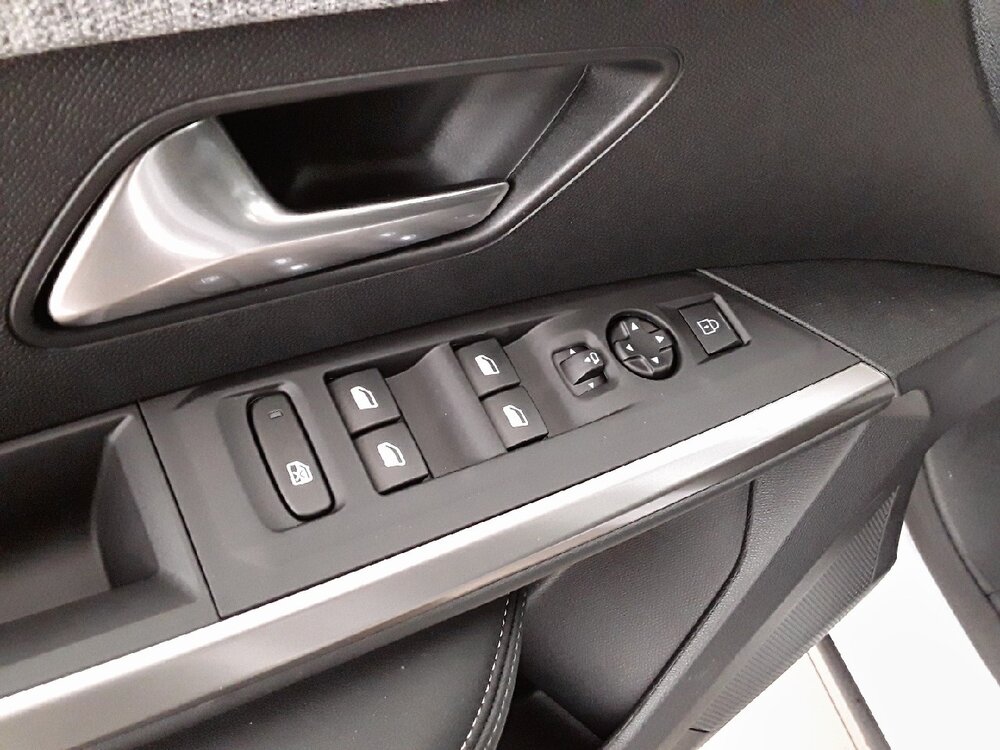 Occasion PEUGEOT 5008 5008 Hybrid 145 e-DCS6 - Allure