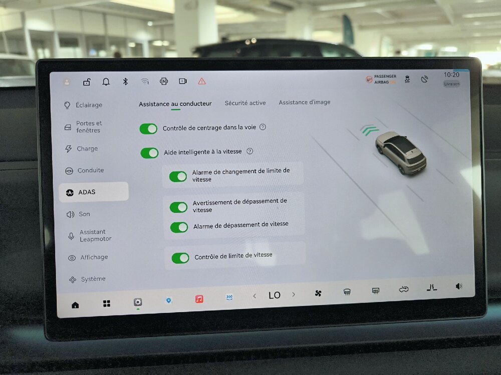Occasion LEAPMOTOR C10 C10 REEV 28.4 kWh - 158 kW - Design