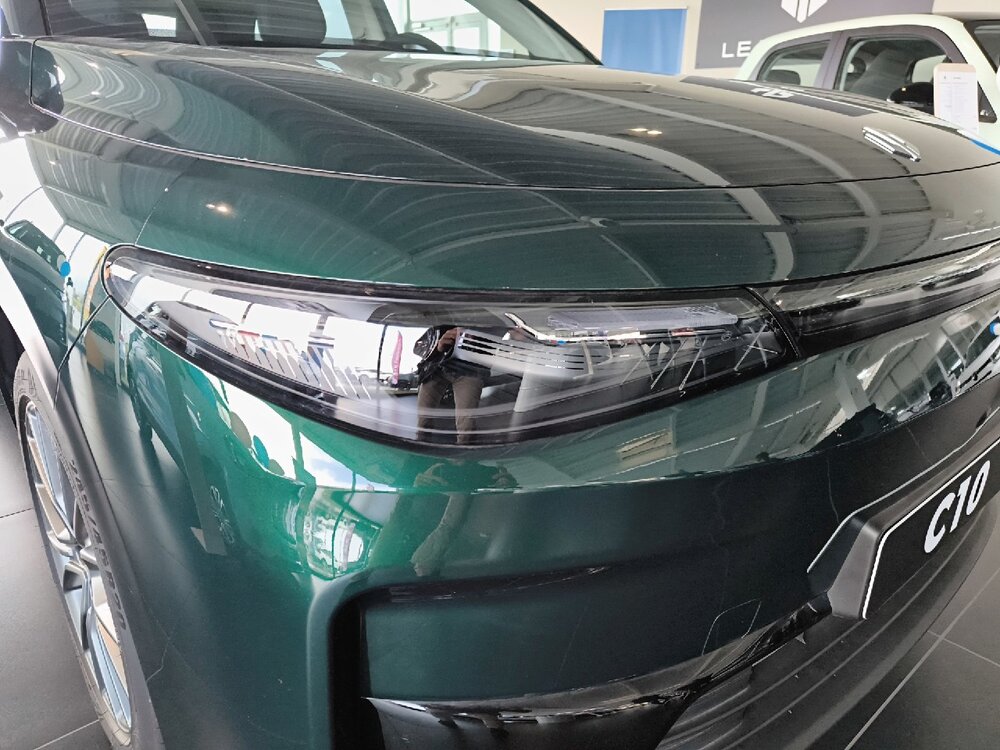 Occasion LEAPMOTOR C10 C10 REEV 28.4 kWh - 158 kW - Design