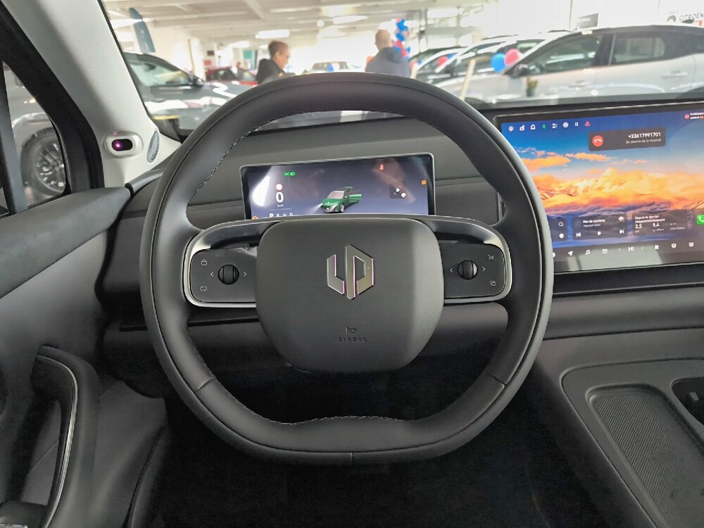 Occasion LEAPMOTOR C10 C10 REEV 28.4 kWh - 158 kW - Design