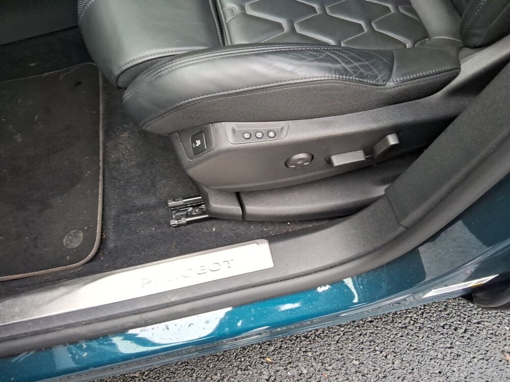 Occasion PEUGEOT 3008 3008 Puretech 130ch S&S EAT8 - GT