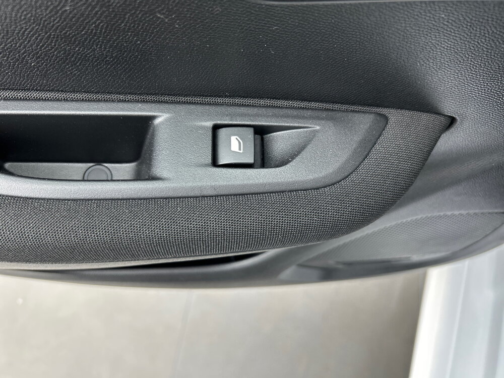 Occasion PEUGEOT 208 208 PureTech 100 S&S BVM6 - Active