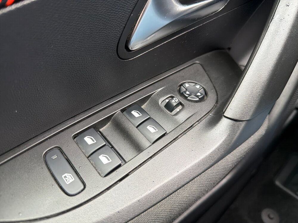 Occasion PEUGEOT 2008 2008 Moteur électrique 136 ch - Active Business