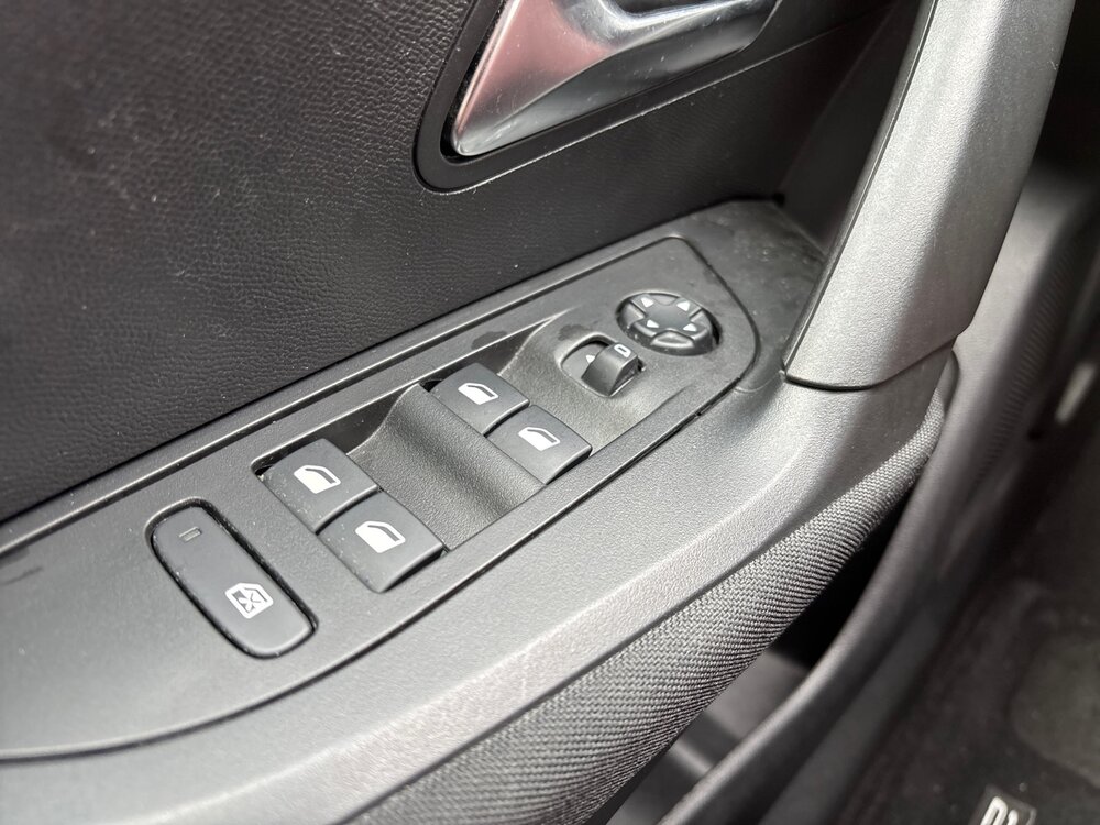 Occasion PEUGEOT 2008 2008 PureTech 100 S&S BVM6 - Active