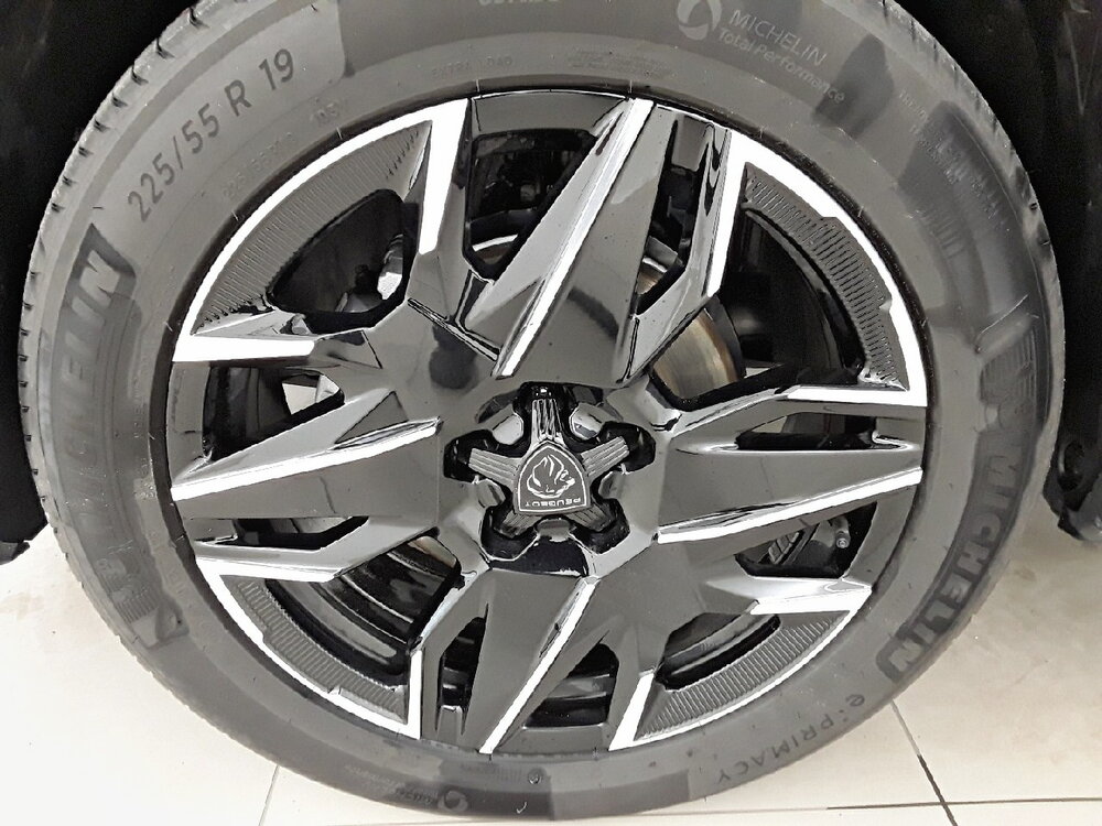 Occasion PEUGEOT 3008 3008 Hybrid 136 e-DCS6 - GT