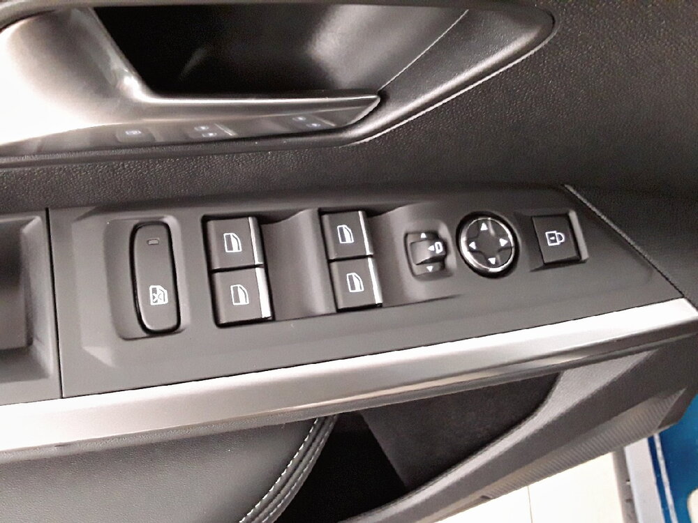 Occasion PEUGEOT 3008 3008 Hybrid 136 e-DCS6 - GT