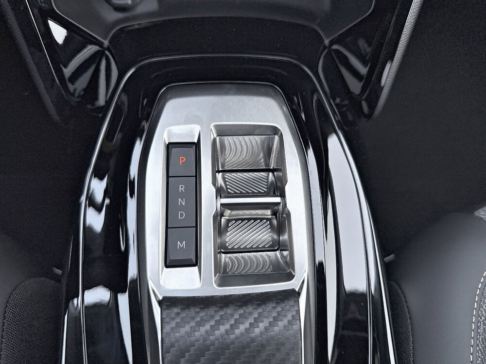 Occasion PEUGEOT 208 208 Hybrid 110 e-DCS6 - série spéciale ENVY