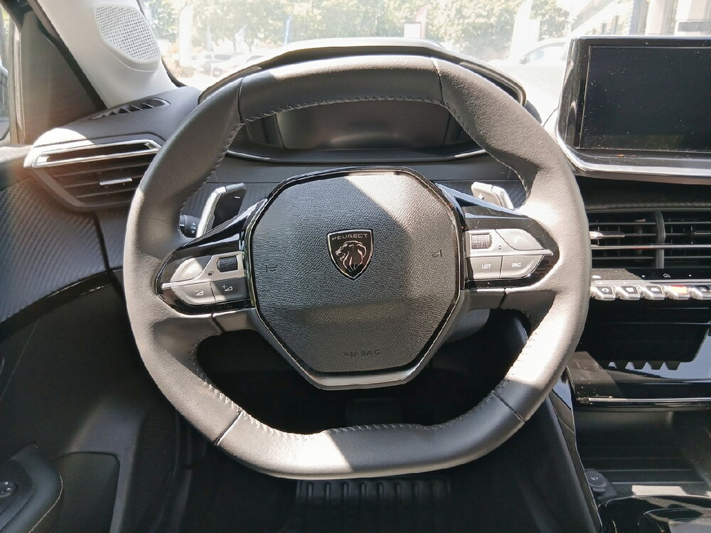 Occasion PEUGEOT 208 208 Hybrid 110 e-DCS6 - Allure