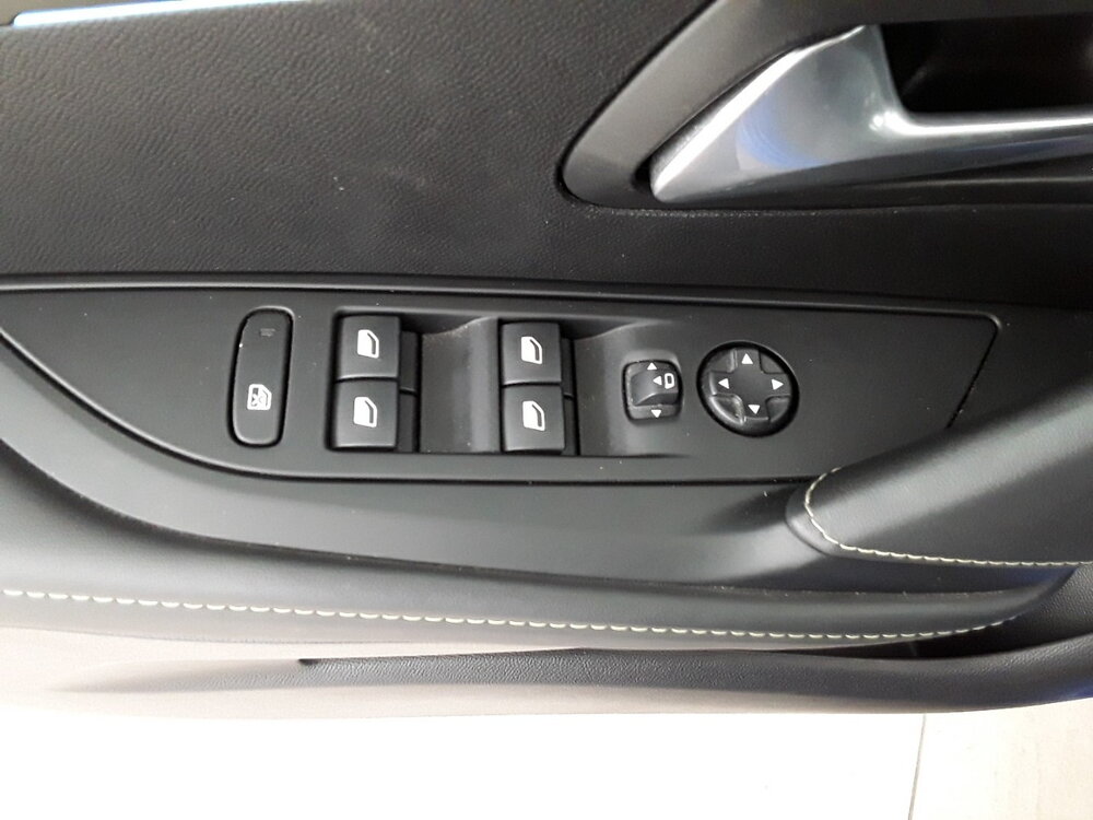 Occasion PEUGEOT 208 208 PureTech 130 S&S EAT8 - GT Pack