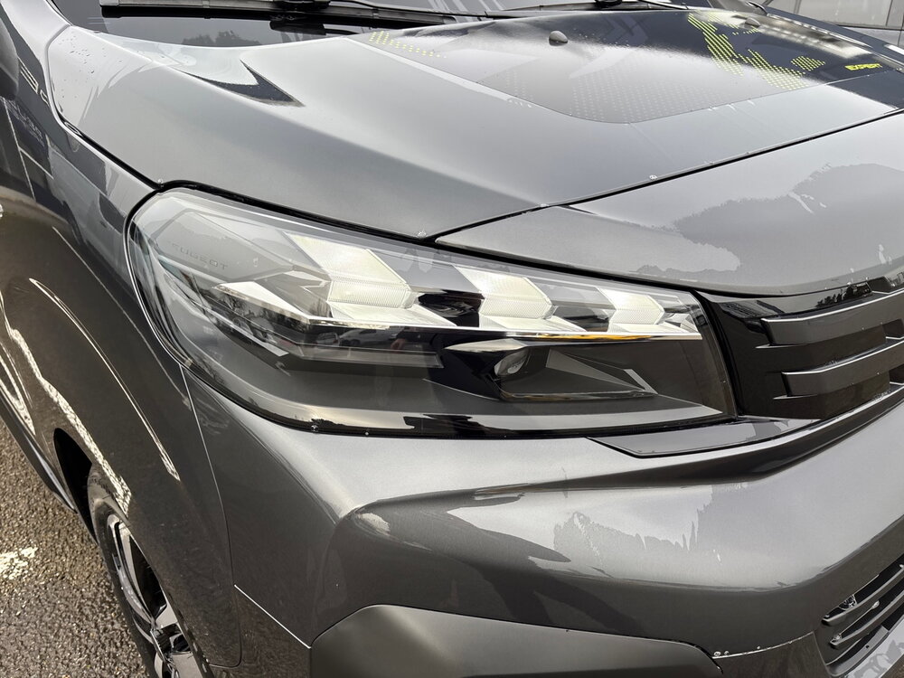 Occasion PEUGEOT Expert EXPERT CA FIXE M BLUEHDI 180 S&S EAT8 - TECH EDITION