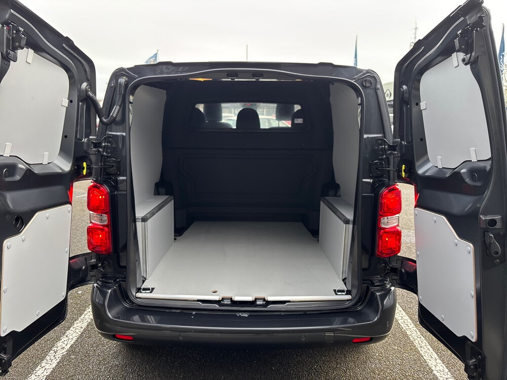 Occasion PEUGEOT Expert EXPERT CA FIXE M BLUEHDI 180 S&S EAT8 - TECH EDITION