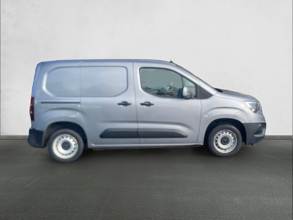 Occasion OPEL Combo COMBO CARGO 1.5 100 CH S/S L1H1 BVM5 STANDARD - PACK CLIM