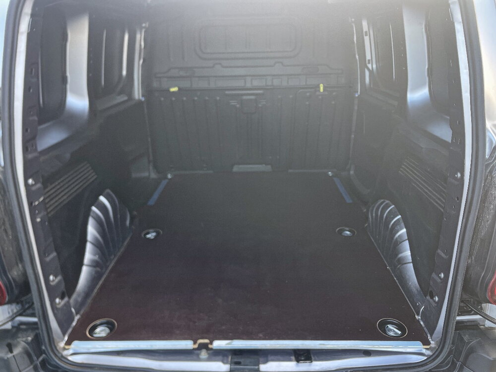 Occasion OPEL Combo COMBO CARGO 1.5 100 CH S/S L1H1 BVM5 STANDARD - PACK CLIM