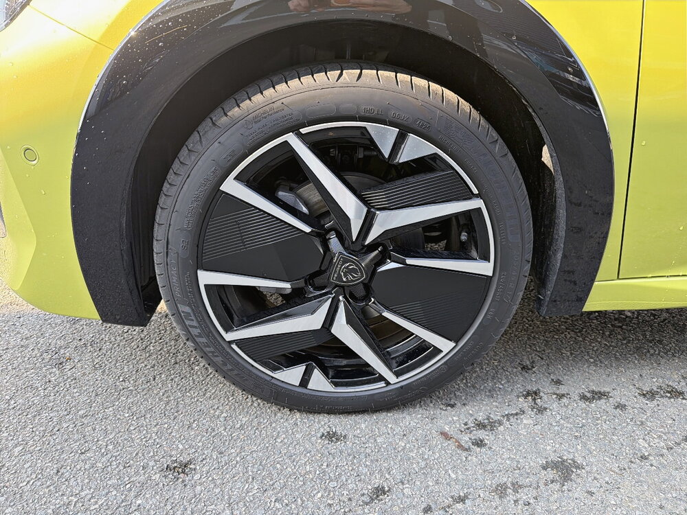 Occasion PEUGEOT 208 208 Hybrid 145 ch e-DCS6 - GT