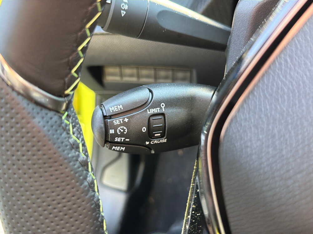 Occasion PEUGEOT 208 208 Hybrid 145 ch e-DCS6 - GT