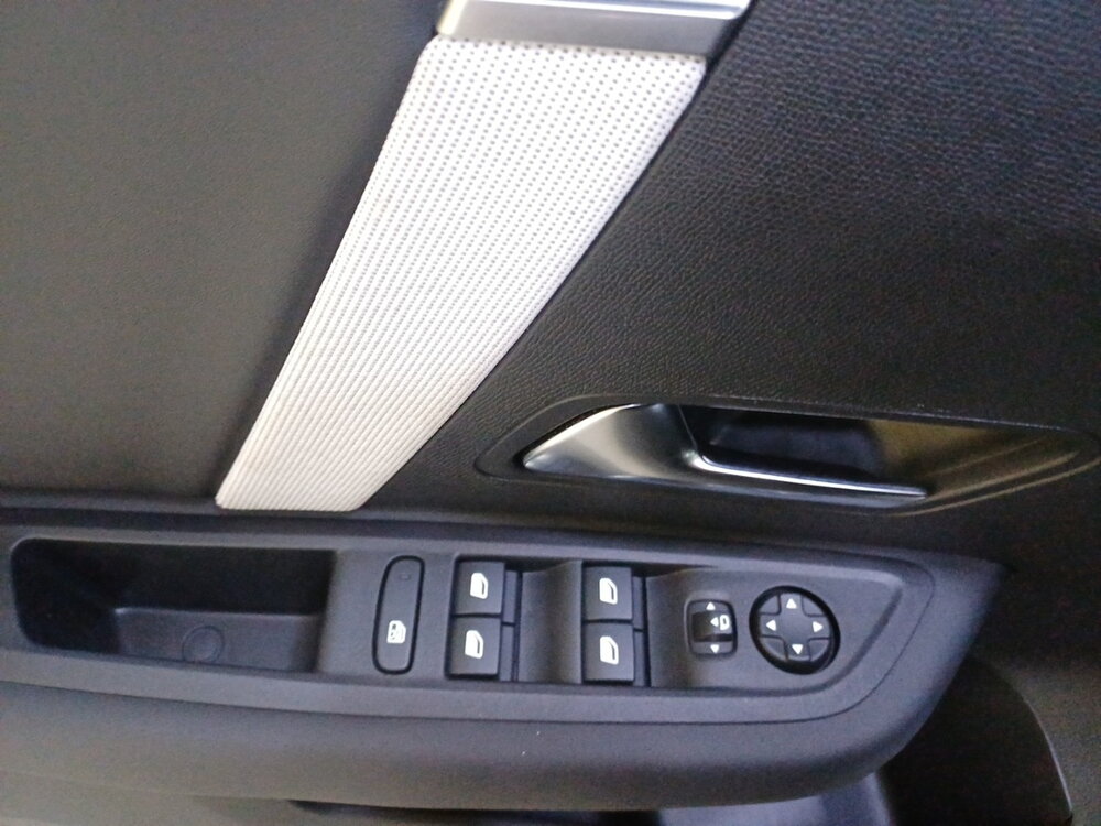 Occasion CITROEN C4 C4 Hybride 136 e-DCS6 - Max