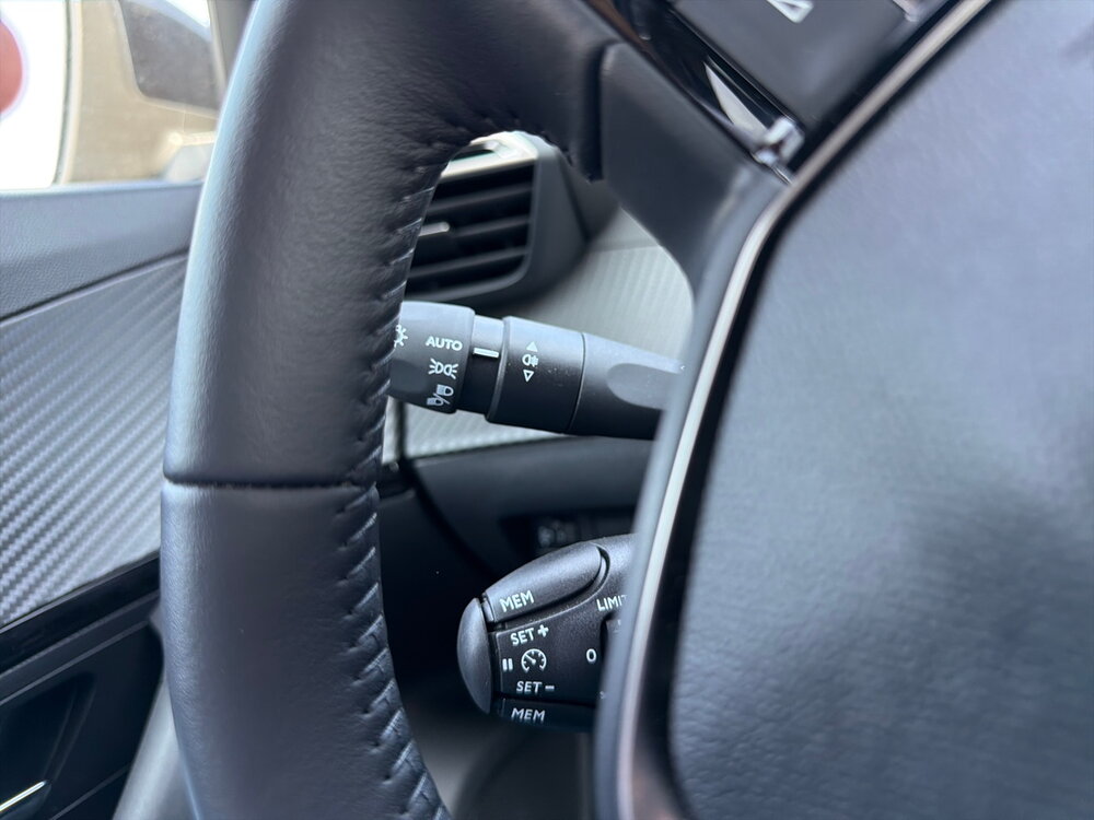 Occasion PEUGEOT 2008 2008 Hybrid 145 e-DCS6 - Allure