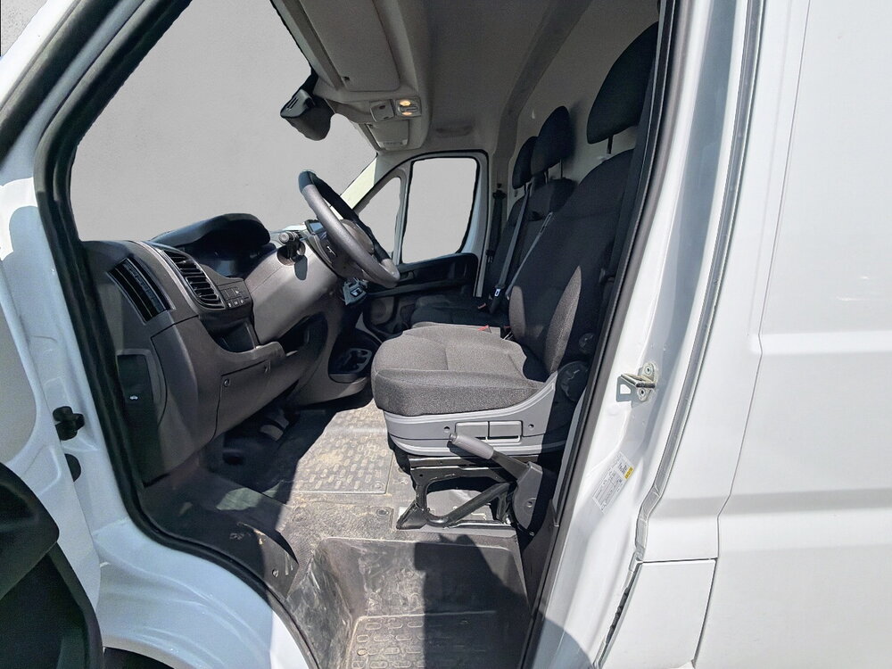 Occasion PEUGEOT Boxer BOXER FGN TOLE 3.5 T D L2H2 140 CH AUT.