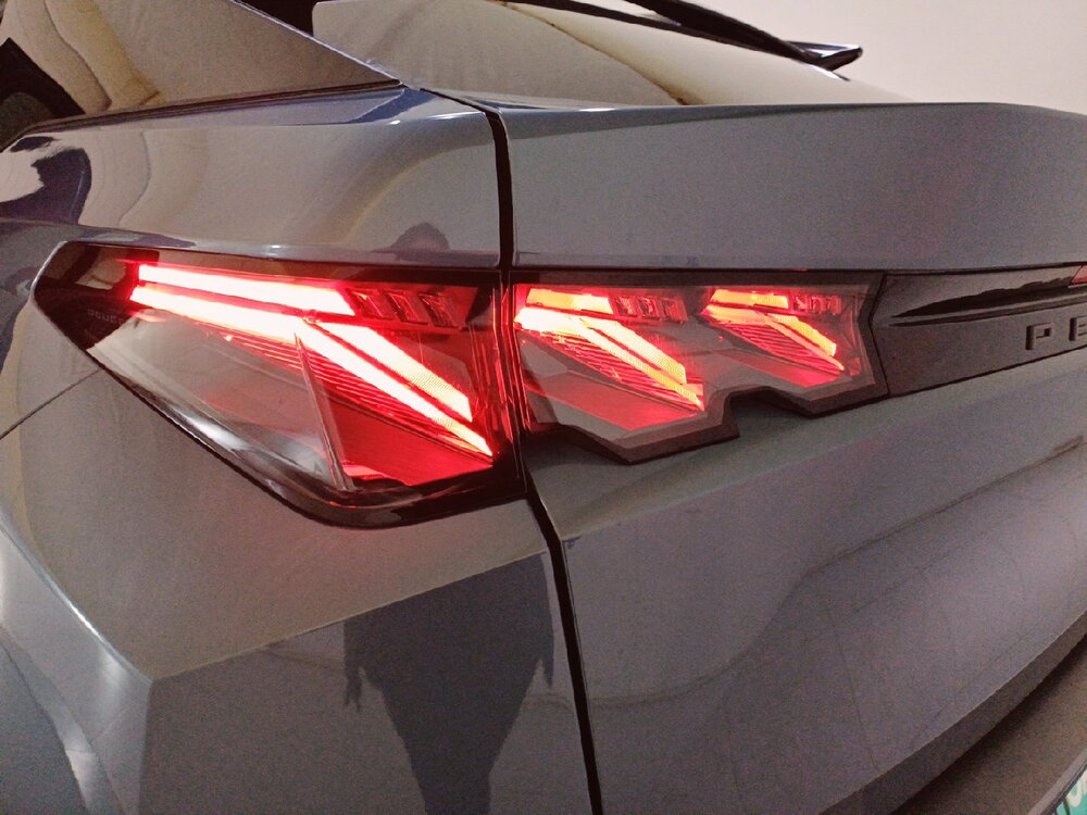 Occasion PEUGEOT 3008 3008 Hybrid 136 e-DCS6 - GT