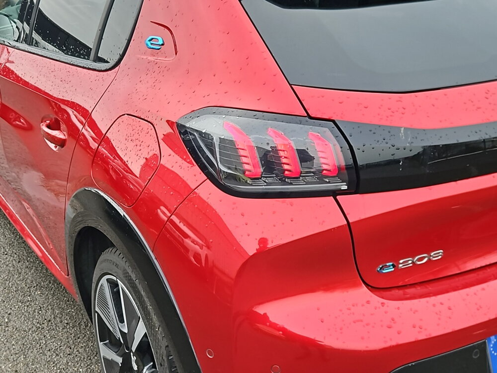 Occasion PEUGEOT 208 208 Electrique 50 kWh 136ch - GT Pack