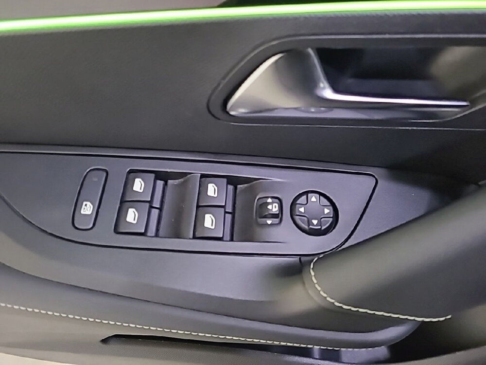 Occasion PEUGEOT 2008 2008 PureTech 130 S&S EAT8 - GT