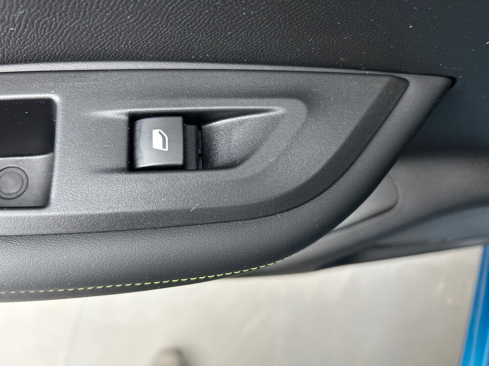 Occasion PEUGEOT 2008 2008 Hybrid 136 e-DCS6 - GT