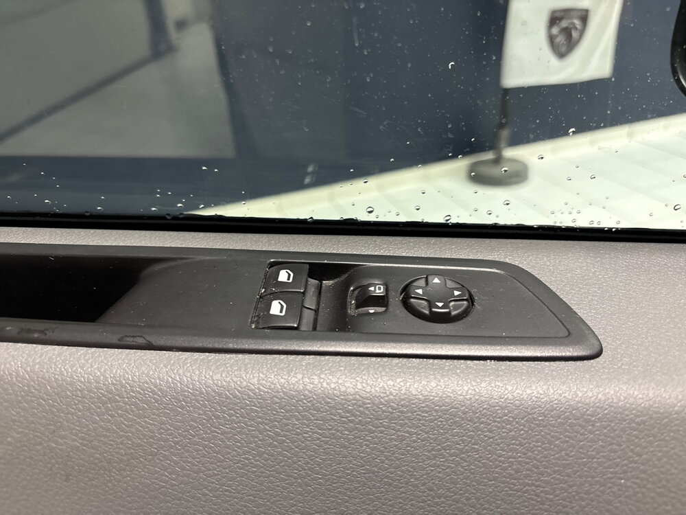 Occasion PEUGEOT Expert EXPERT FGN TOLE STANDARD BLUEHDI 180 S&S EAT8 - ASPHALT