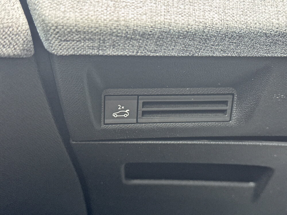 Occasion PEUGEOT 3008 3008 Electrique 210 ch 73 kWh - GT