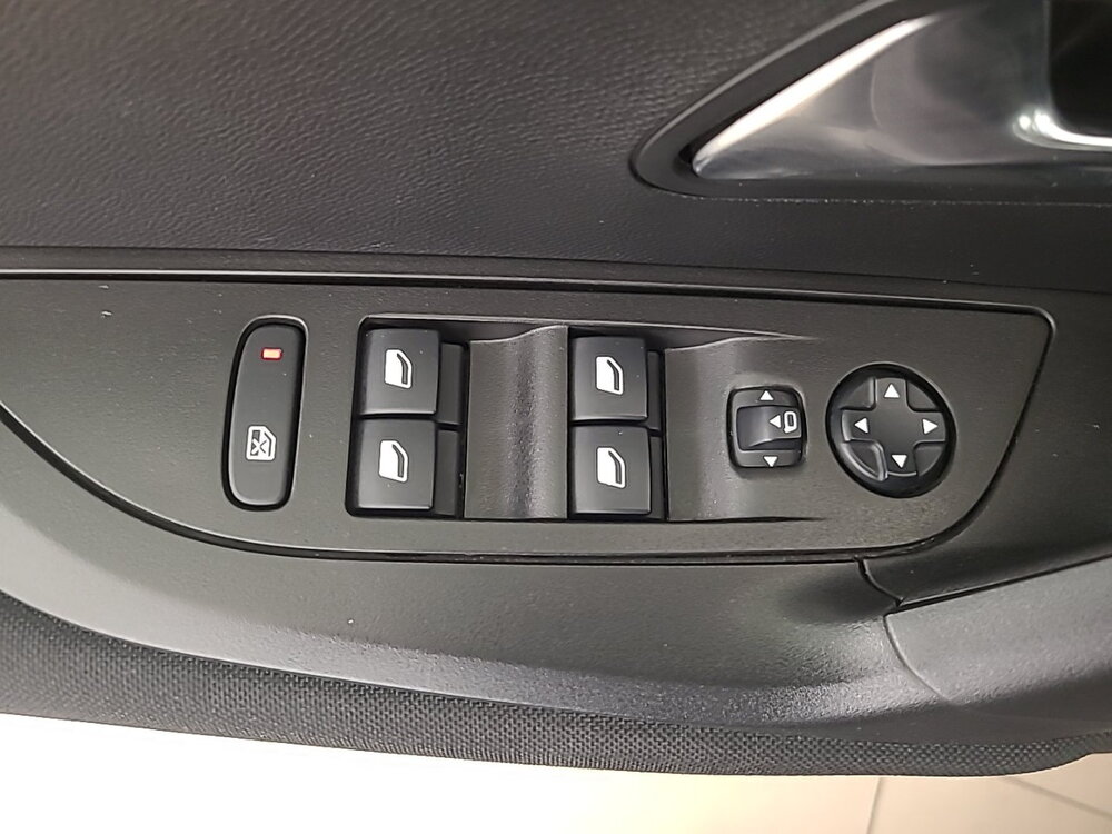 Occasion PEUGEOT 2008 2008 BlueHDi 130 S&S EAT8 - Active Business
