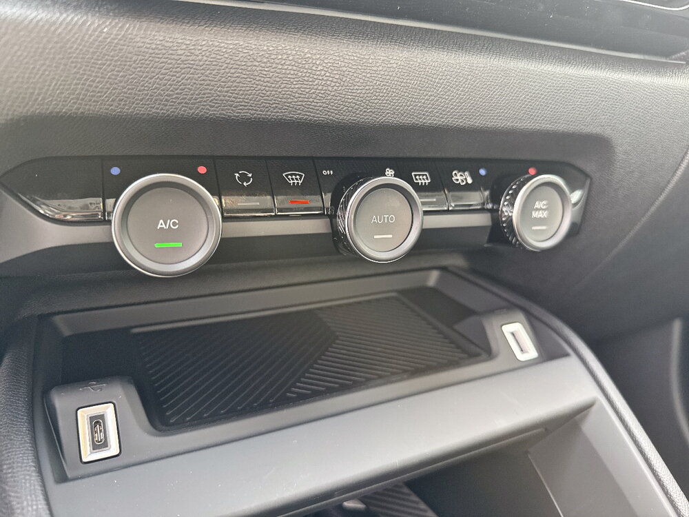 Occasion CITROEN C4 C4 Hybride 145 e-DCS6 - Collection