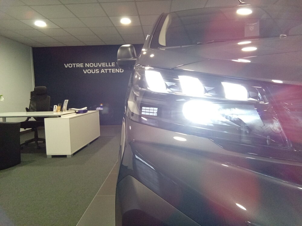 Occasion PEUGEOT Expert EXPERT FGN M DIESEL 180 CH AUTOMATIQUE - TECH EDITION