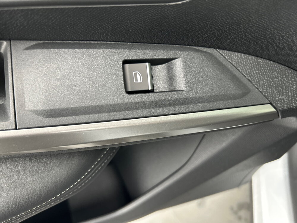 Occasion PEUGEOT 3008 3008 Hybrid 145 e-DCS6 - GT