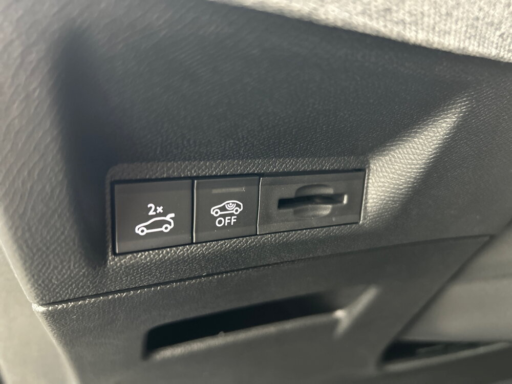 Occasion PEUGEOT 3008 3008 Hybrid 145 e-DCS6 - GT