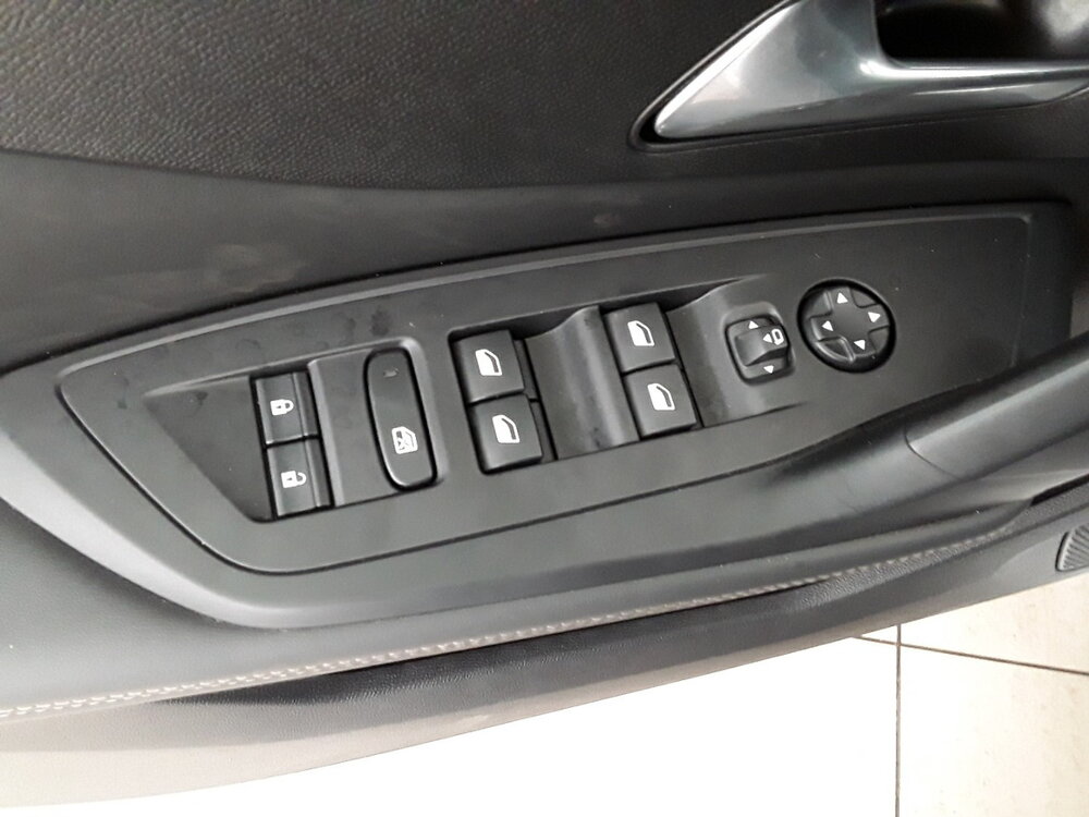 Occasion PEUGEOT 308 308 Hybrid 145 e-DCS6 - Allure