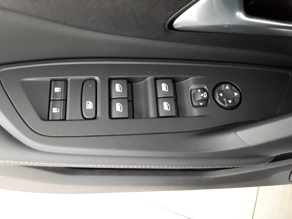 Occasion PEUGEOT 308 308 Hybrid 136 e-DCS6 - Allure
