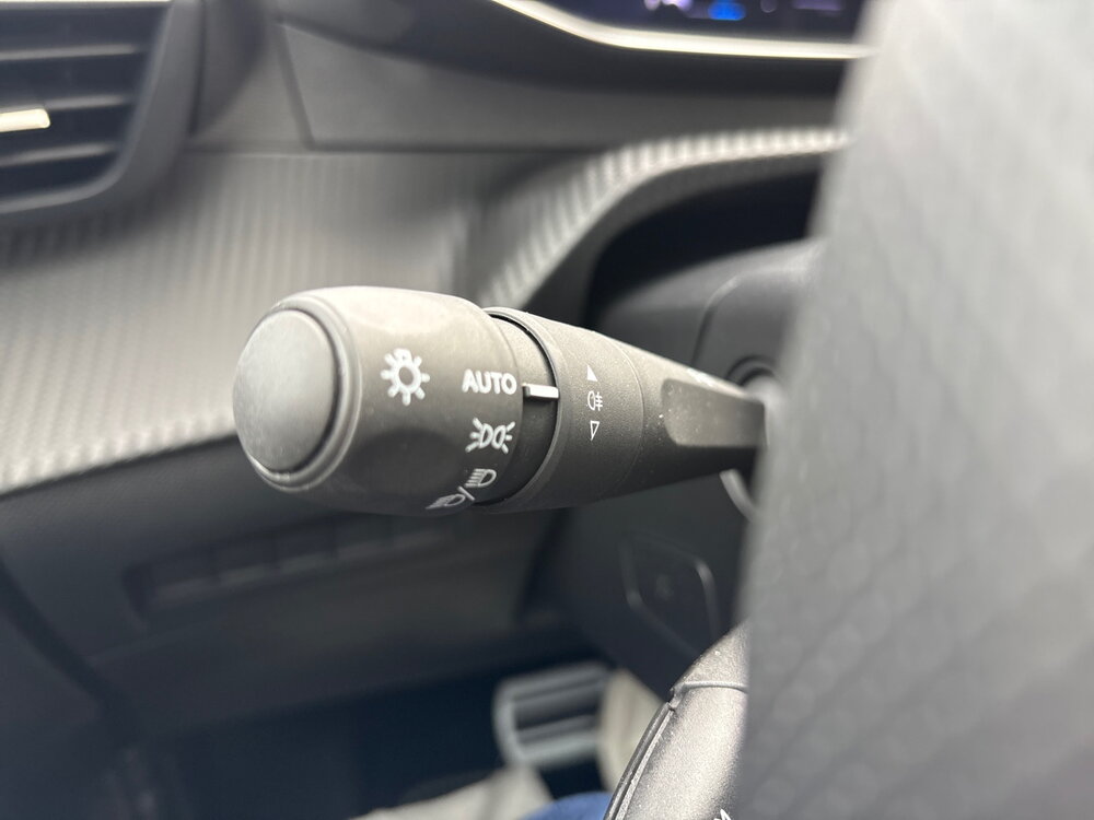 Occasion PEUGEOT 2008 2008 Hybrid 145 e-DCS6 - GT