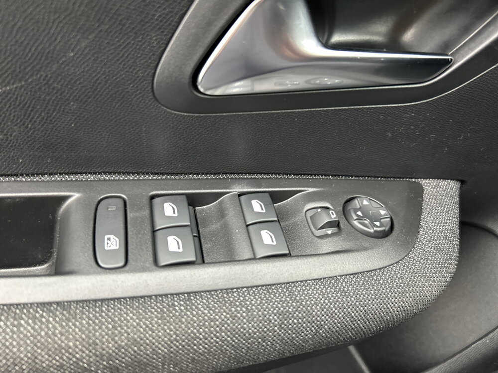 Occasion PEUGEOT 208 208 Hybrid 110 ch e-DCS6 - Style