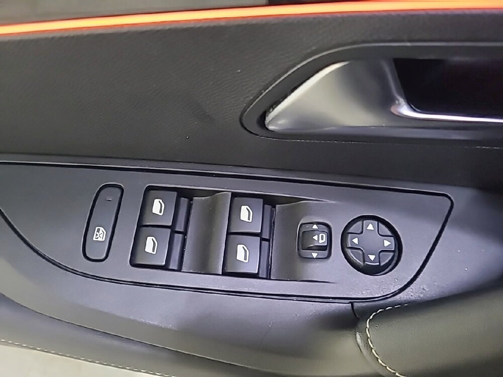 Occasion PEUGEOT 2008 2008 PureTech 130 S&S EAT8 - GT