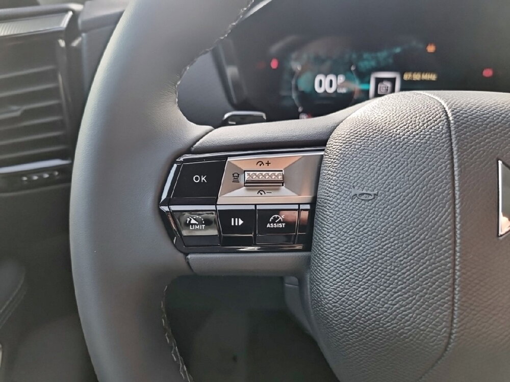 Occasion DS DS4 N°4 Hybride 145 e-DCT6 - Pallas Ligne Business