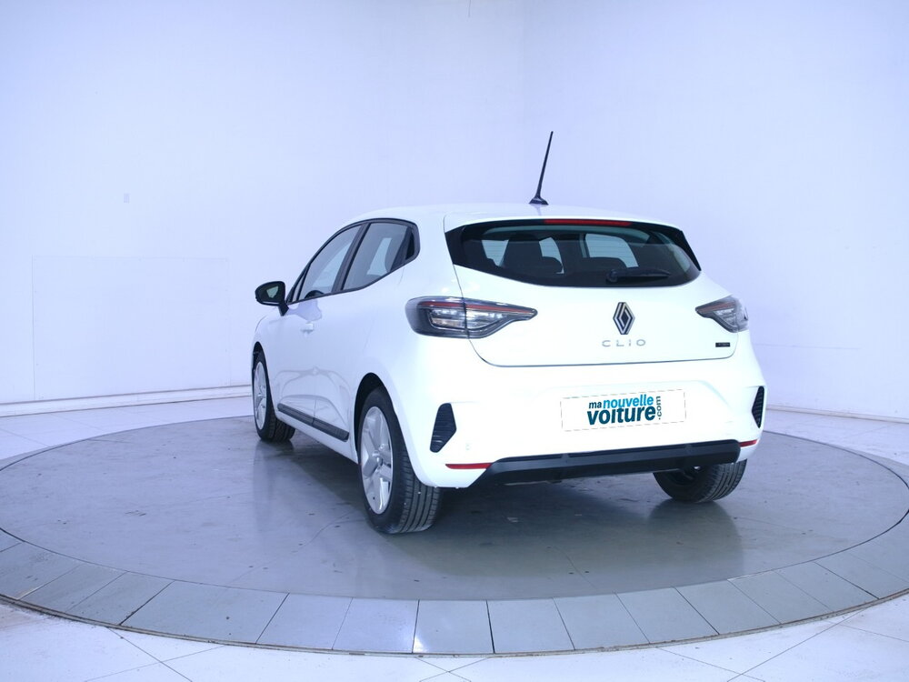 Occasion RENAULT Clio V Clio E-Tech full hybrid 145 - Evolution