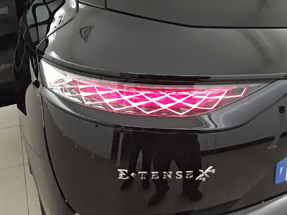 Occasion DS DS 7 Crossback DS7 Crossback Hybride E-Tense 300 EAT8 4x4 - Louvre