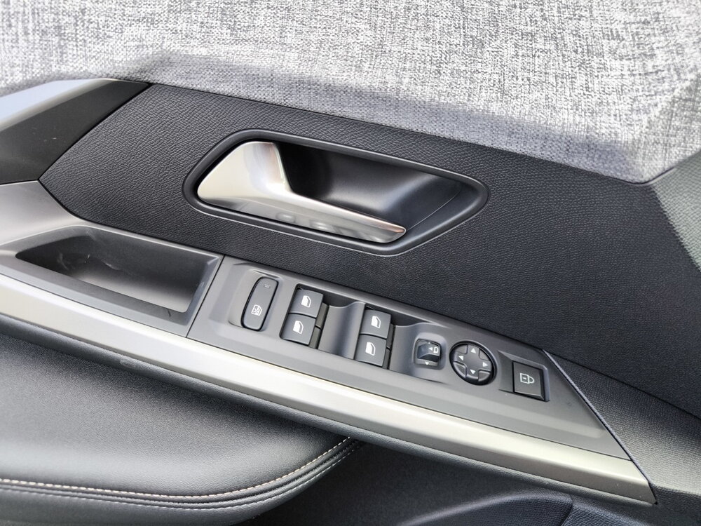 Occasion PEUGEOT 3008 3008 Hybrid 145 e-DCS6 - Allure