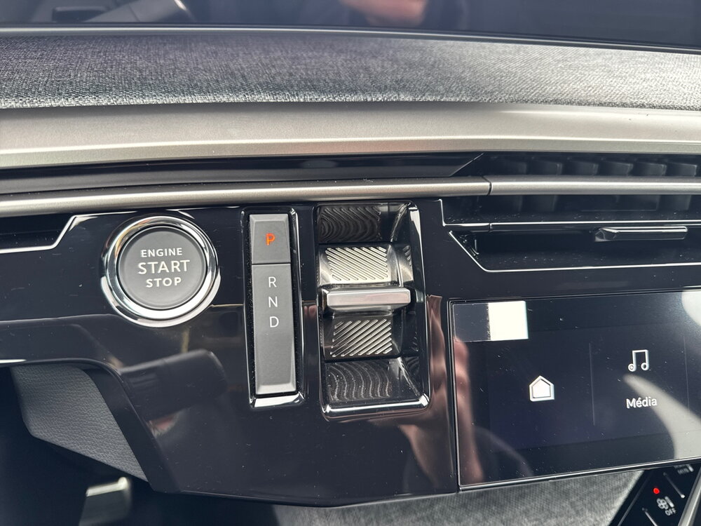 Occasion PEUGEOT 3008 3008 Electrique 210 ch 73 kWh - GT