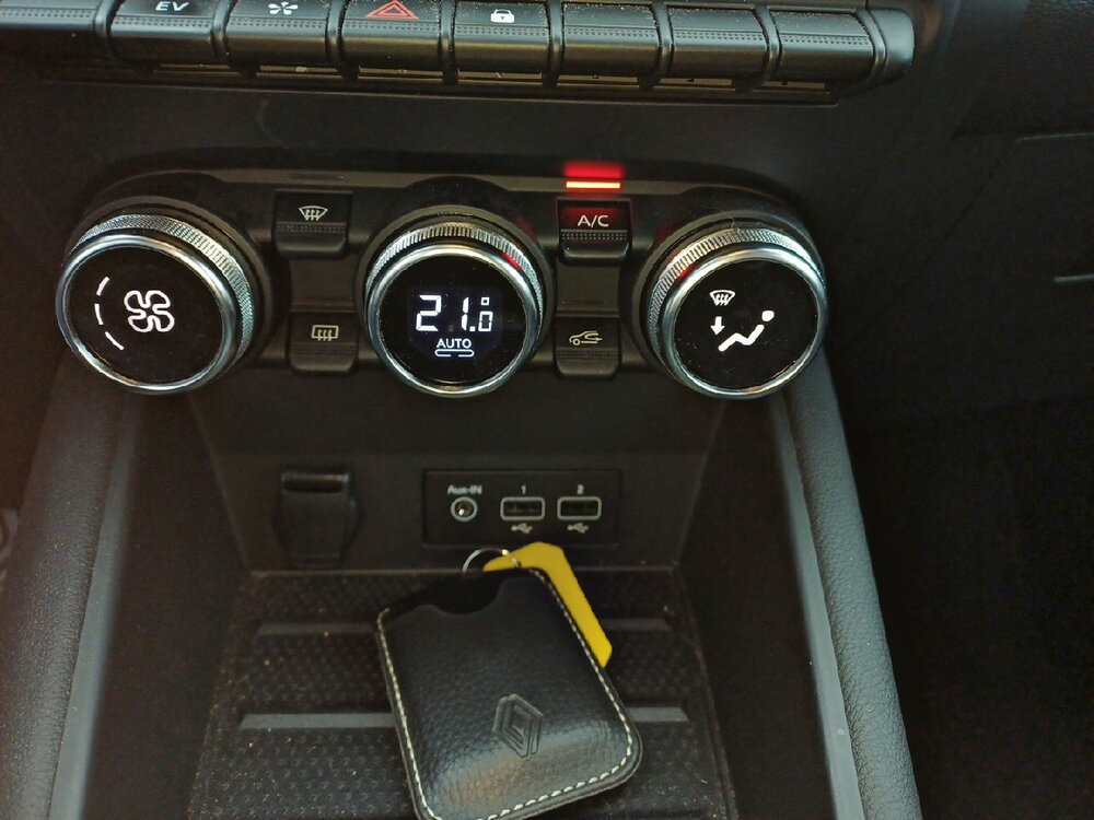 Occasion RENAULT Captur Captur E-Tech 145 - 21 - Intens