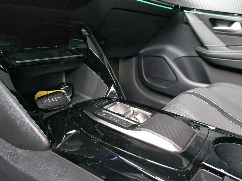 Occasion PEUGEOT 208 208 Electrique 50 kWh 136ch - GT