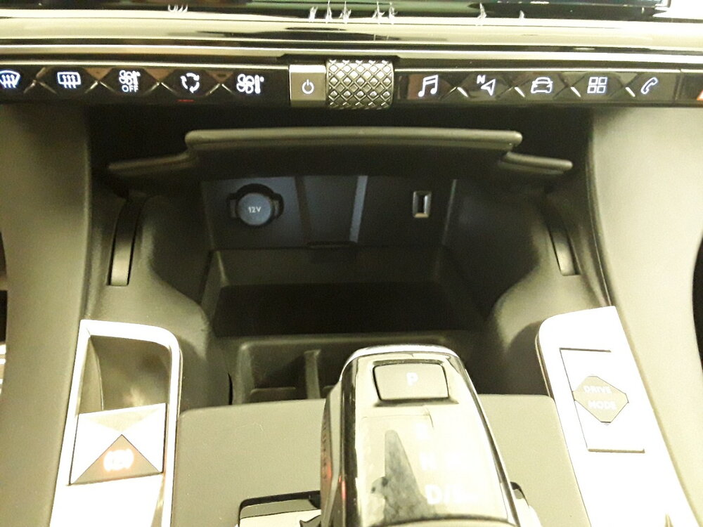 Occasion DS DS 7 Crossback DS7 Crossback Hybride E-Tense 300 EAT8 4x4 - Rivoli