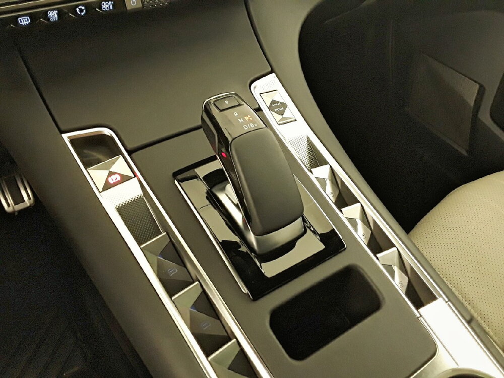 Occasion DS DS 7 Crossback DS7 Crossback Hybride E-Tense 300 EAT8 4x4 - Rivoli