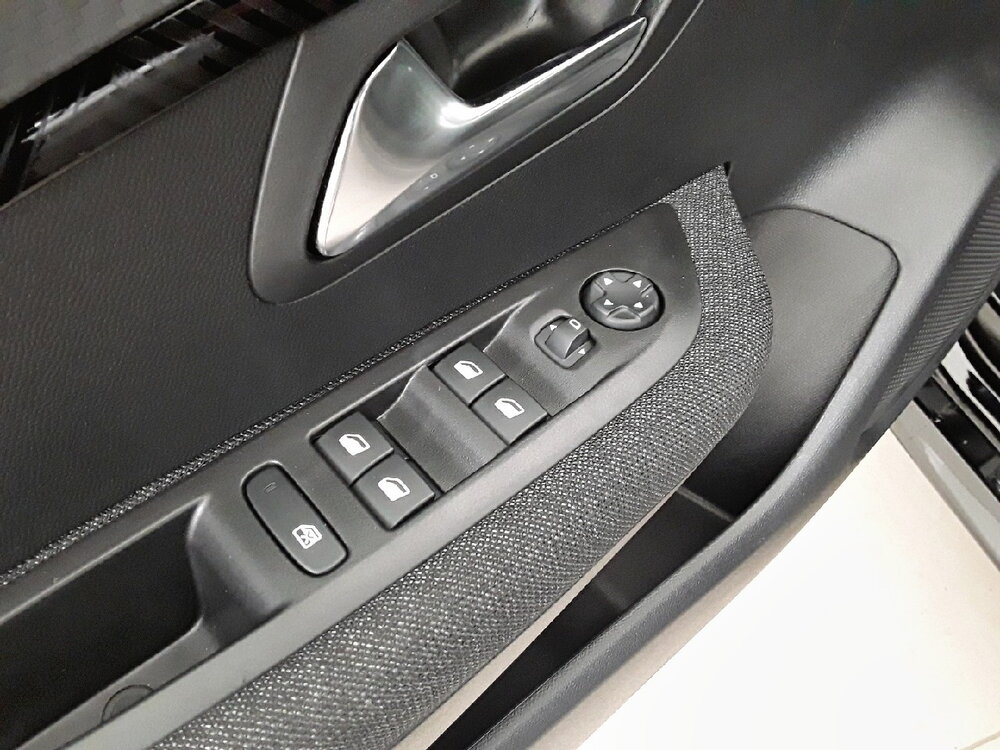 Occasion PEUGEOT 208 208 Hybrid 110 e-DCS6 - Style