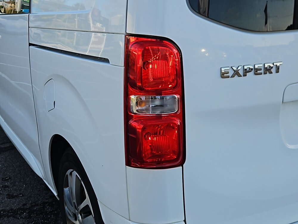 Occasion PEUGEOT Expert EXPERT FGN TOLE STANDARD 2.0 BLUEHDI 120 S&S EAT8 - ASPHALT