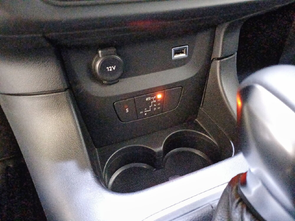 Occasion CITROEN C3 C3 PureTech 110 S&S EAT6 - Shine Pack